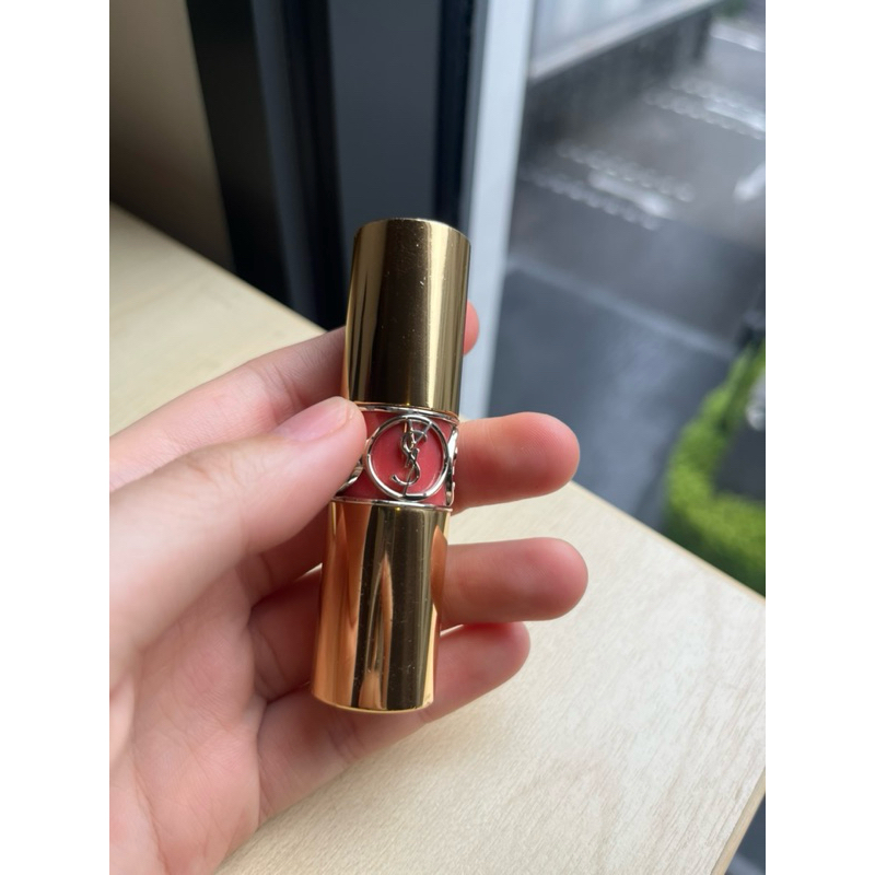 [ส่งต่อสภาพ30%] *จัดส่งใน7วัน ลิป Ysl รุ่น rouge volupte shine สี 69(limited)
