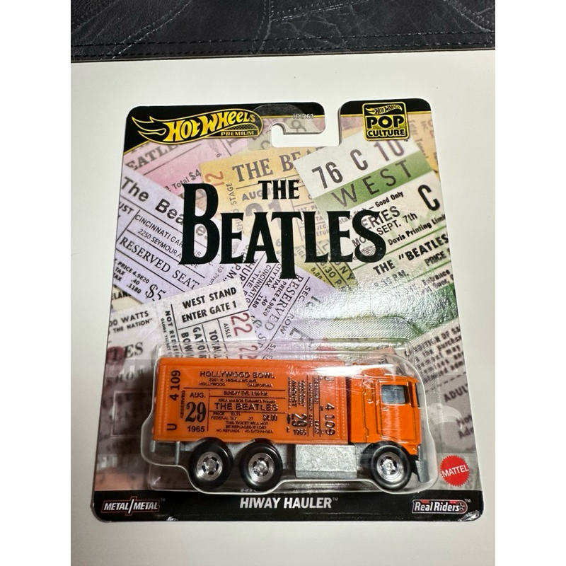 HOTWHEELS : Hiway hauler (รถเดอะบีเทิล) ลิขสิทธิ์แท้100% ล้อยาง แพ็คพรีเมี่ยม
