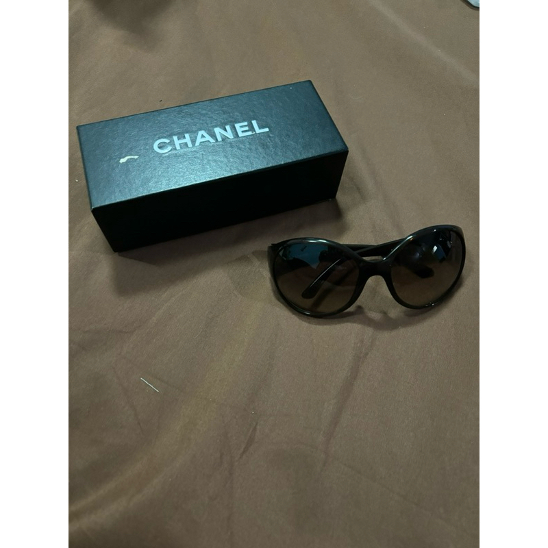 USED vintage Chanel sunglasses 🕶️