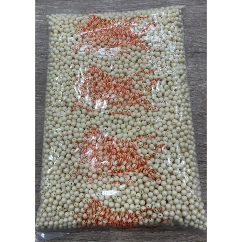 ลูกปัด พลาสติก ทรงกลม ขนาด 6 มิล รวมสีหลายสี ขาว ครีม ชมพู ส้ม เหลือง แดง เขียว