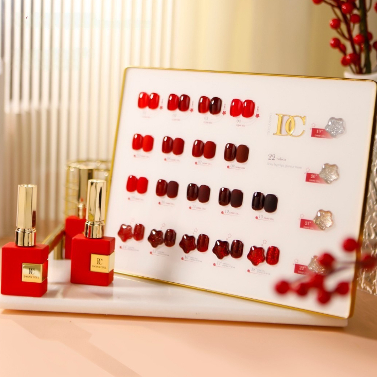สีเจลโทนสีแดง red series ชุด 22 สีแดงกุหลาบ แดงเลือดนก แดงเข้ม สีทาเล็บ DC Brand 15ml สวยมากแถมชาร์จค่ะ