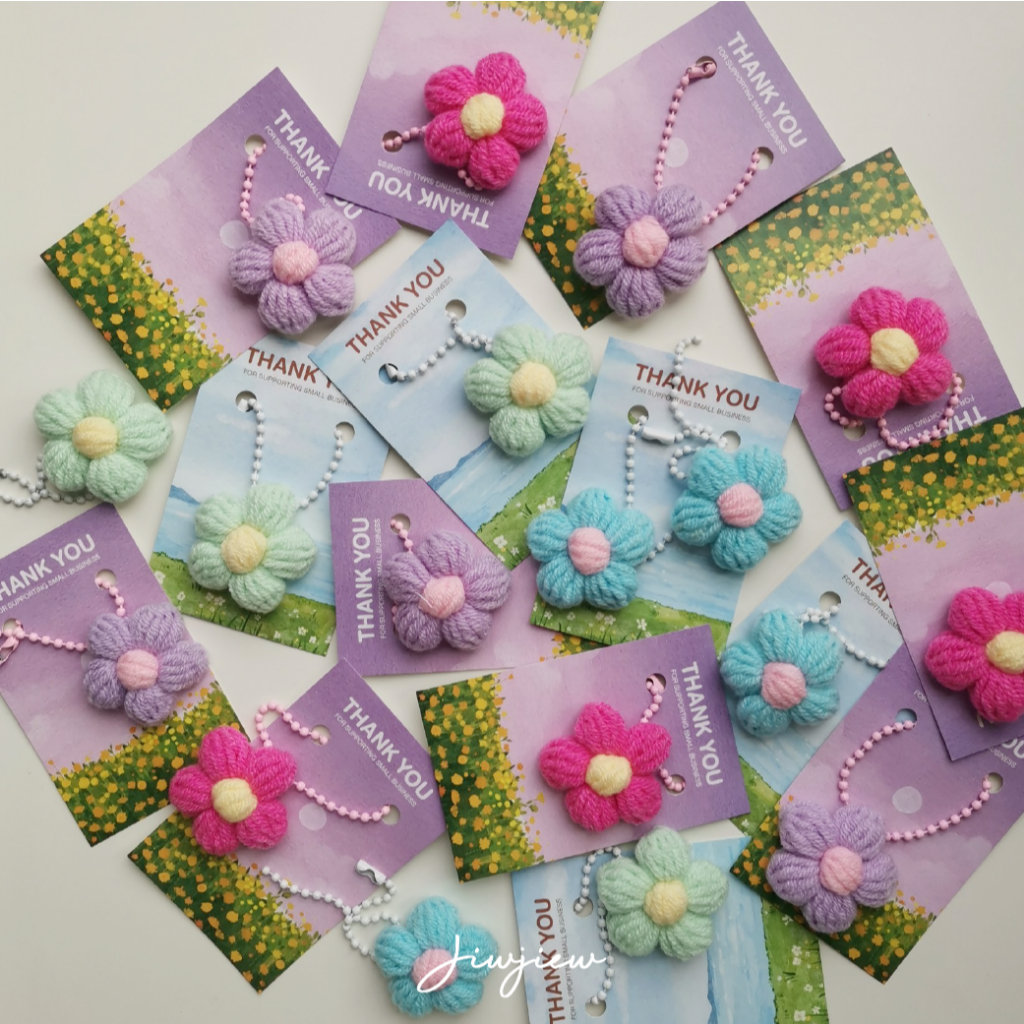 Jiwjiew I Flower Pastel Keyring​ พวงกุญแจดอกไม้สีพลาสเทล ถักไหมพรม​ แฮนด์เมด​​ ของขวัญ​ปัจฉิม​ ของชำร่วย​