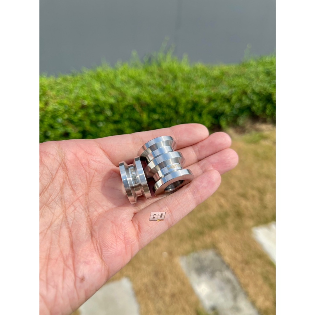 บูชล้อหลังเวฟ/ดรีม บูทล้อหลังสแตนเลส ซ้ายขวา ใส่Wave/Dreamทุกรุ่น งานเฮงสกรูCnc