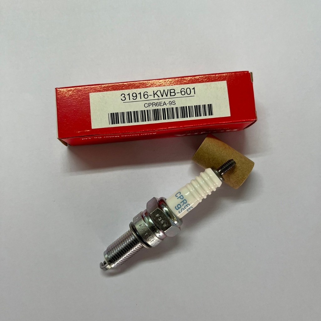 หัวเทียน HONDA  W110i (31916-KWB-601)