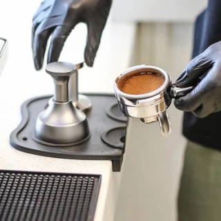 HQ/R เมล็ดกาแฟคั่วอ่อน Colombia Finca Santa Lucia Barrel-Aged Microlot (Peachy)