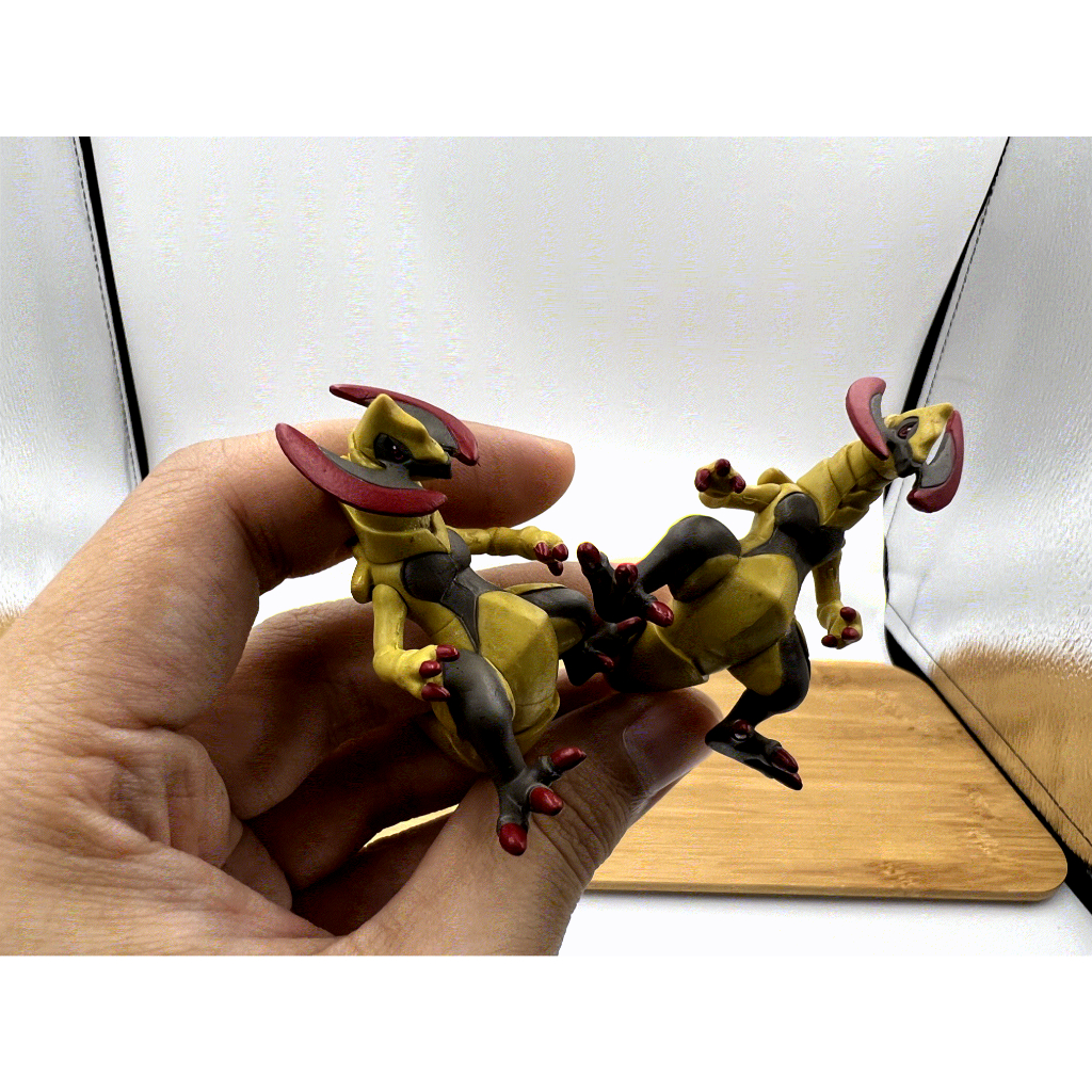 Pokemon Takara Tomy Moncolle : Haxorus