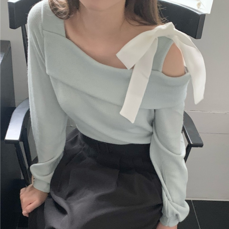 off shoulder ribbon knit 3color (ivory/pink/mint) เสื้อปาดไหล่ ผ้ามีความยืดหยุ่นดี พ้อยท์ริบบิ้นสวยค่ะ