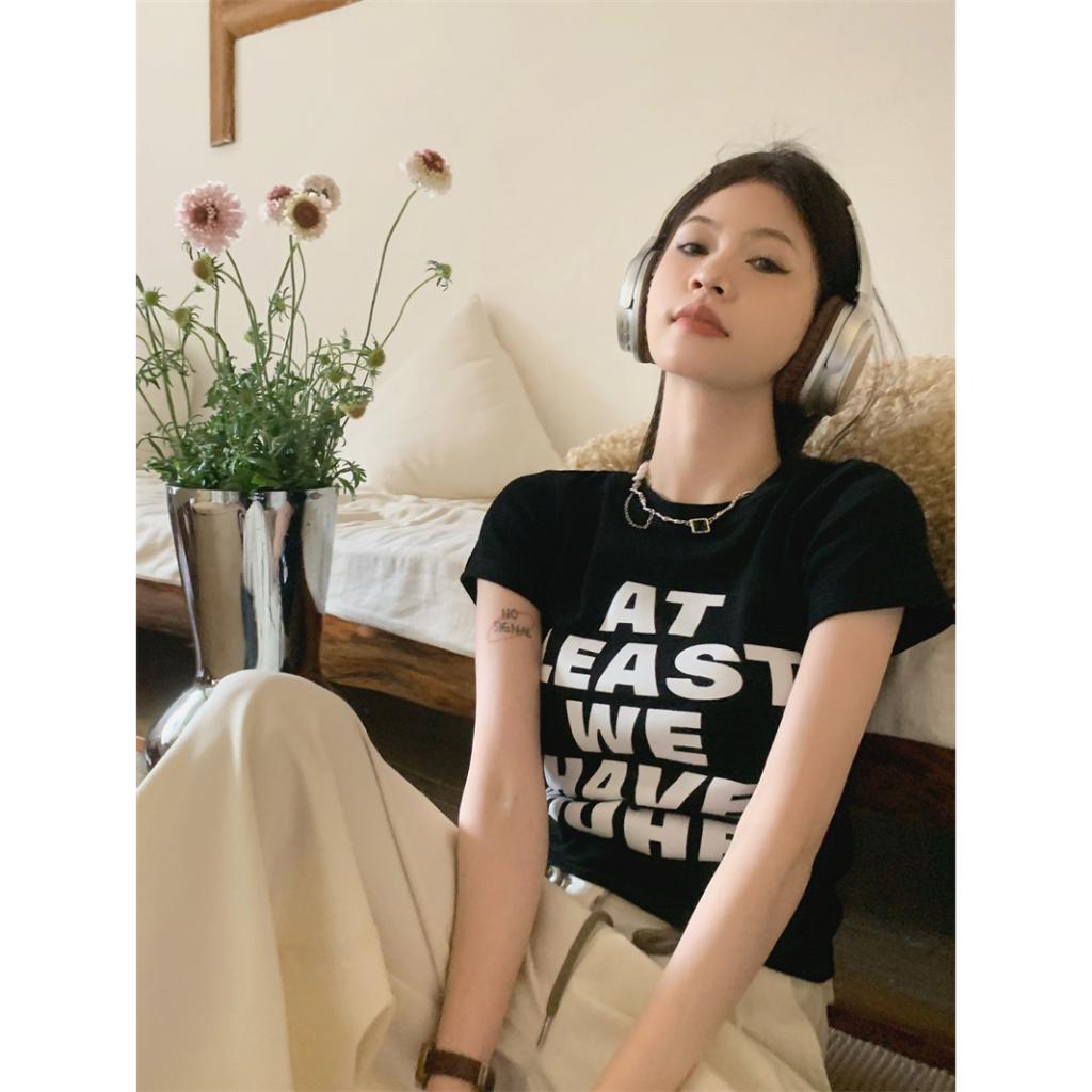 MC168 เสื้อครอป y2k ดูและสบาย t -shirt ส่งตรงเวลา