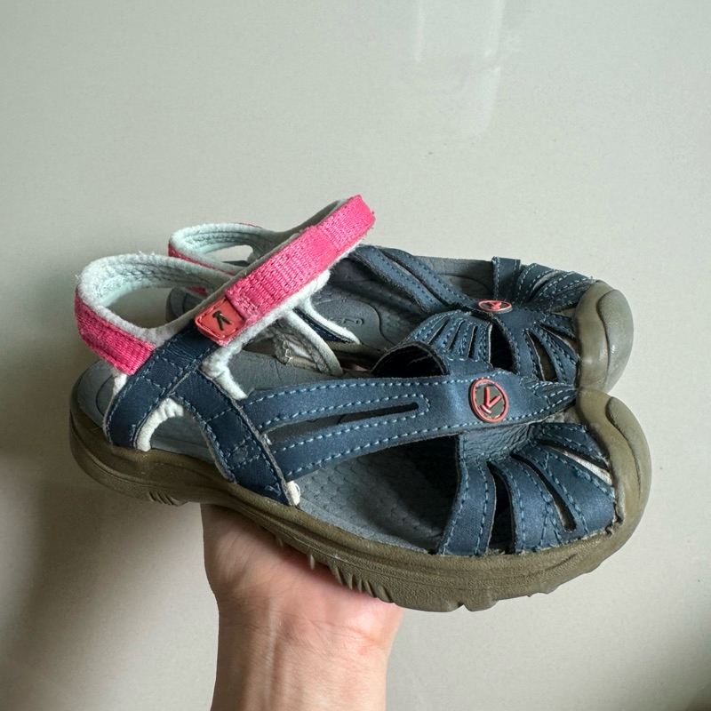 KEEN KIDS ROSE SANDALS รองเท้าเด็กรัดส้นมือสองของแท้ sz 17.5 cm