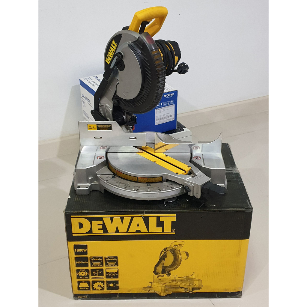 [ขายแล้วจ้า] DEWALT DW713 แท่นตัดองศา 10 นิ้ว 1600W พร้อมใบเลื่อย 2 ใบ