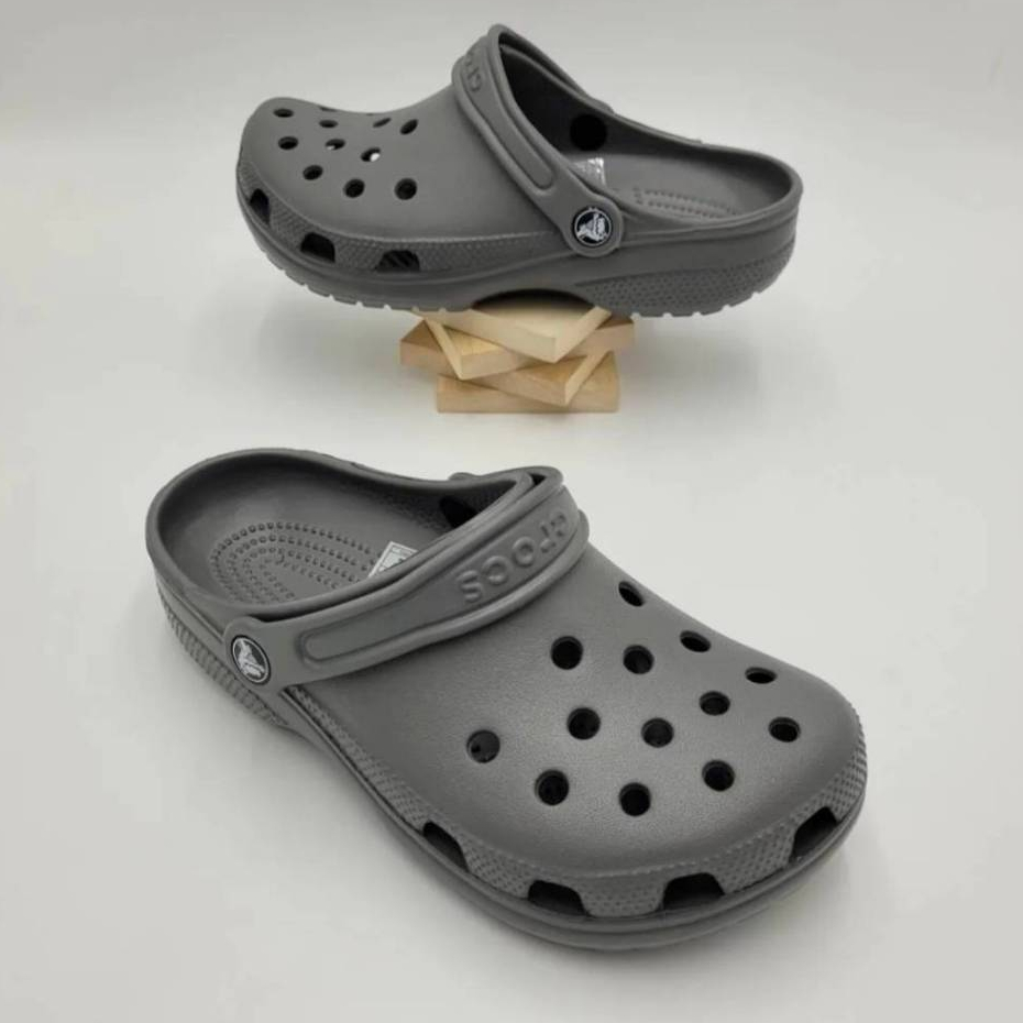 รองเท้า Classic Crocs Clog หิ้วนอก ถูกกว่าshop✨(สินค้าพร้อมจัดส่งจากไทย)✨Buy 1 pair free 2 Jibbitzs