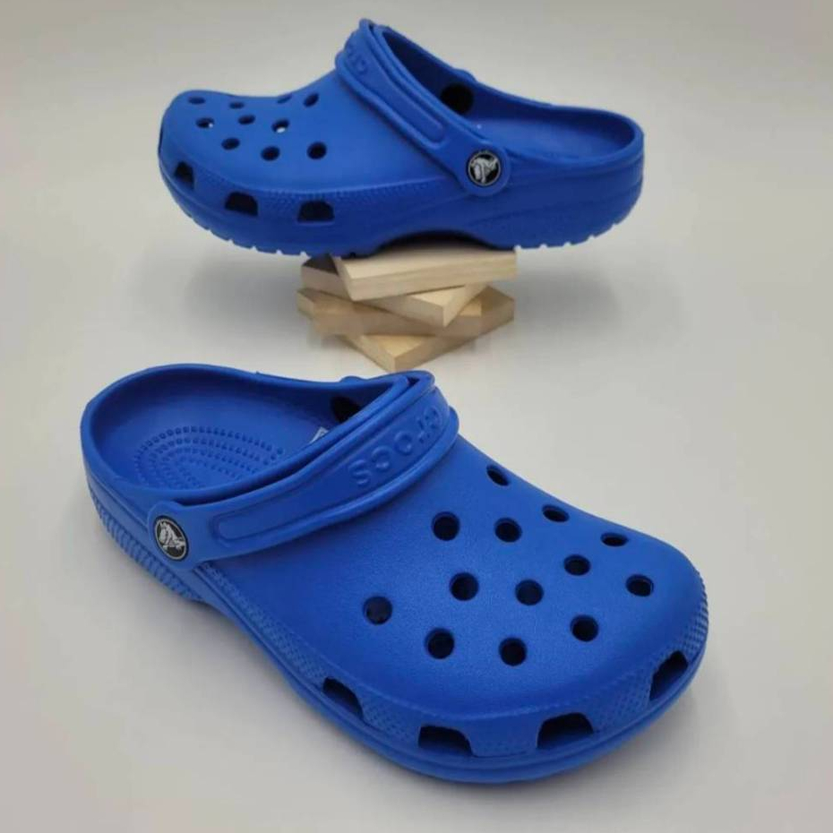 รองเท้า Classic Crocs Clog หิ้วนอก ถูกกว่าshop✨(สินค้าพร้อมจัดส่งจากไทย)✨Buy 1 pair free 2 Jibbitzs