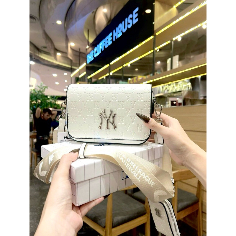 🌈 MLB พร้อมกล่องอย่างหรู  มีใบลูกแถมให้ รุ่นฮิตตามหากันเยอะมาก