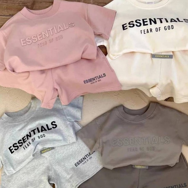 🎉🎉ชุดเสื้อยืดและกางเกงขาสั้น สำหรับเด็กชายและเด็กหญิง ใส่สบาย พิมพ์ลายอักษร