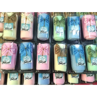 โบว์ติดของขวัญตกแต่งสินค้า ใช้ริบบิ้นขนาด 22MM ขนาดตัวโบว์ 6 cm x 6.5cm บรรจุกล่องละ 50 ชิ้น