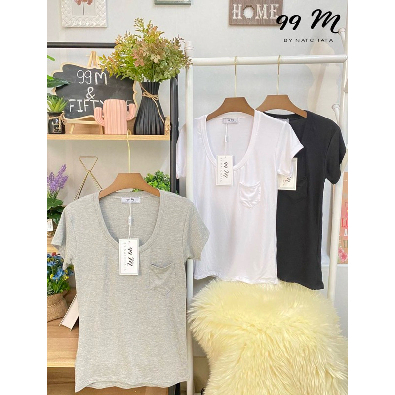เสื้อเรย่อนคอลึกติดกระเป๋า  ผ้านิ่ม ใส่สบาย