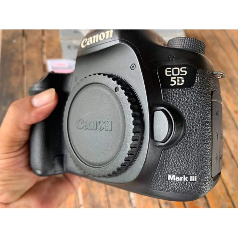 canon 5 D mark iii (มือสอง)