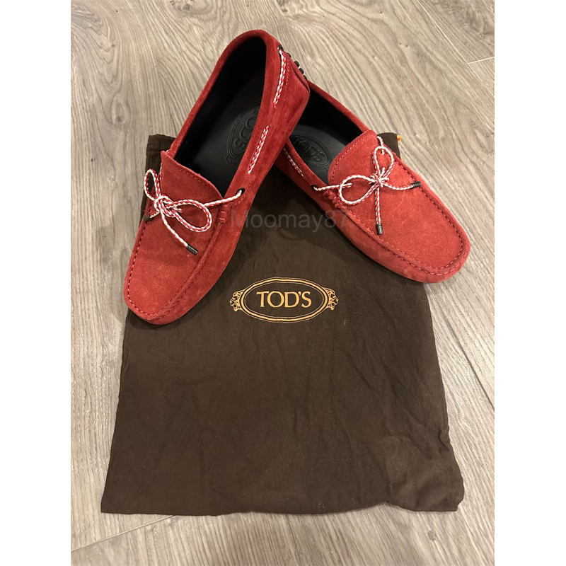 รองเท้า Tods ของแท้ มือสอง รองเท้า Loafers สีแดง มีถุงผ้าให้ด้วย เบอร์ 5 men size (25.5 ซม)