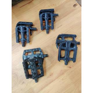 บันได จักรยาน RAJA มี 2ขนาด และมีแกน 2 แบบ ครบถ้วนที่ใช้กับจ…