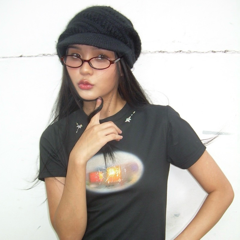 sparkling ✨ old sun - black baby tee