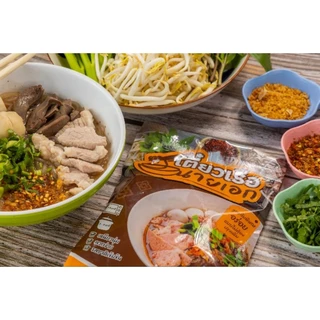 ก๋วยเตี๋ยวเรือนายเอก เส้นเล็ก อร่อยเส้นเหนียวนุ่ม นำ้ซุปเข้มหอม อร่อยเหมือนกินที่ร้าน ขาย 10 ห่อ 250 บาท