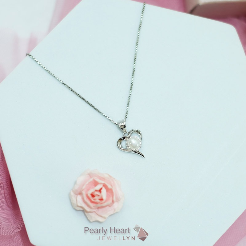 JEWELLYN Pearly Heart Pendant