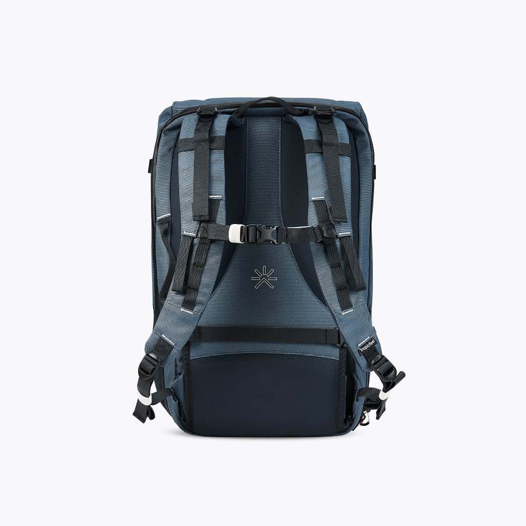 Tropicfeel Shell Backpack กระเป๋าเป้เดินทาง (2391221U642) ราคา ถูกที่สุด ดีลบีเคเค แกลเลอรีภาพที่ 4