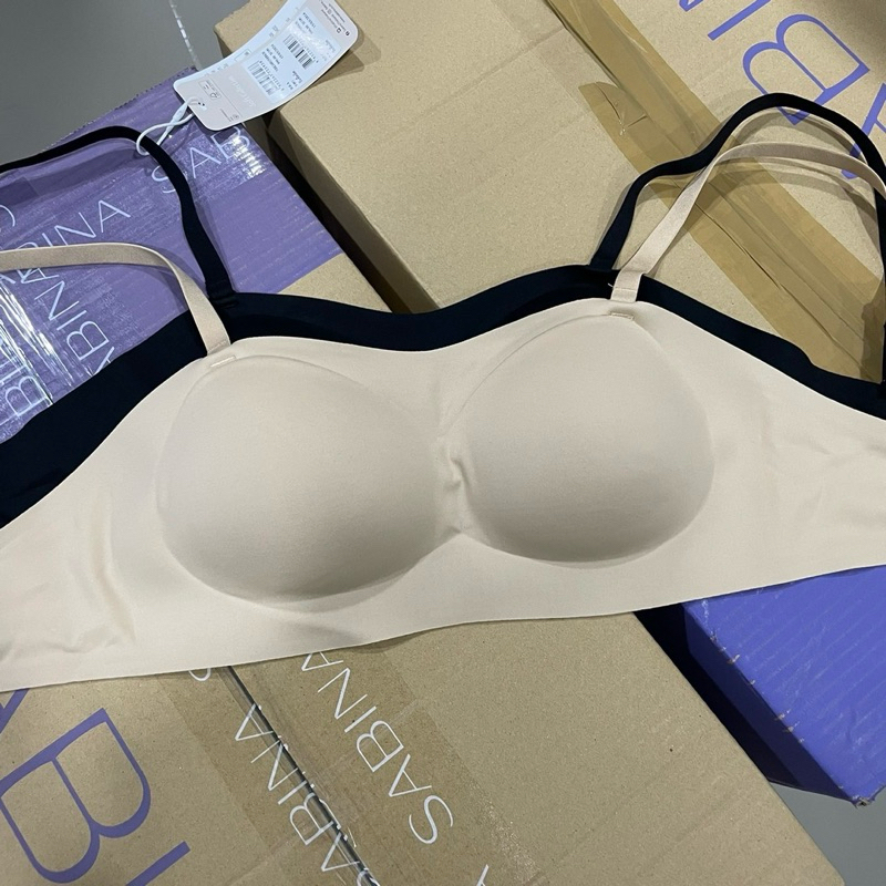 Sabina Soft Collection Level 2 เสื้อชั้นใน ไร้ตะเข็บ ไร้โครง รหัส NBK24001