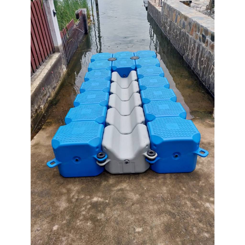 ที่จอดเรือเจ็ทสกี Jetski ขนาด 150x350x40Cm. จอด Jetski ได้ 1 ลำ