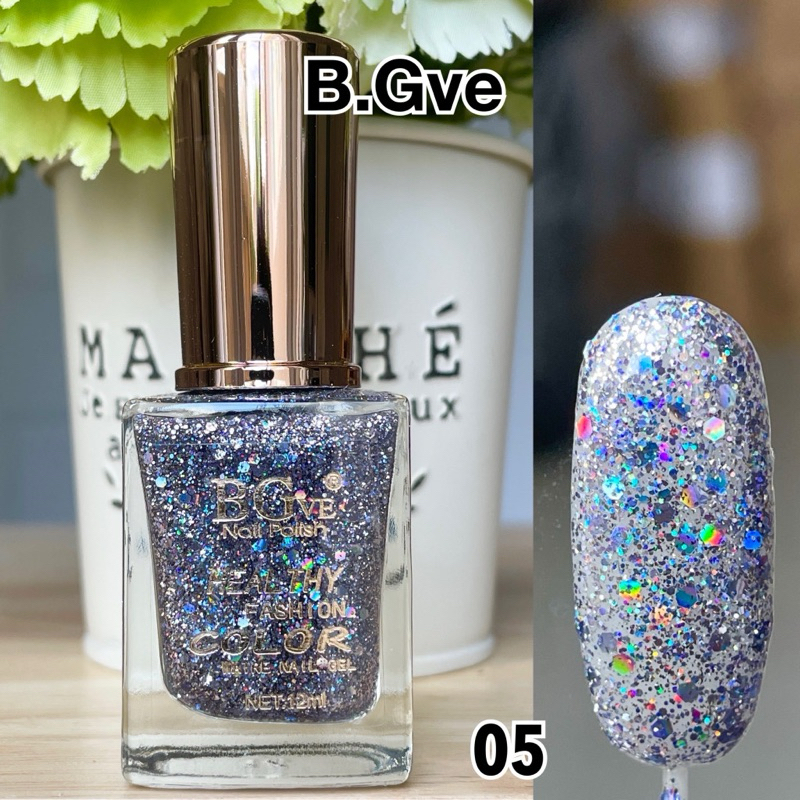 ยาทาเล็บไม่ต้องอบสีกากเพชรมาใหม่ กิตเตอร์แน่น ยาทาเล็บกากเพชรเม็ดใหญ่กึ่งเจล