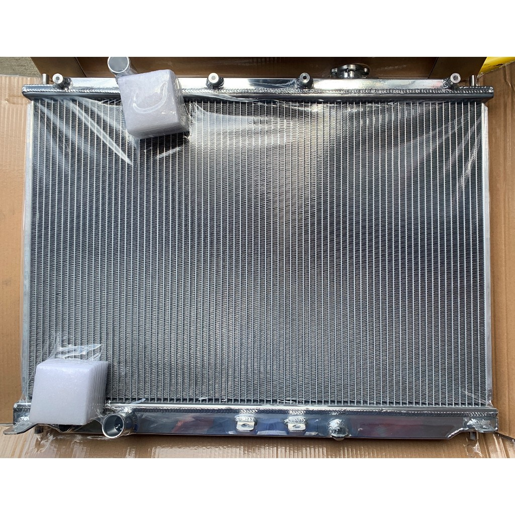 หม้อน้ำอลูมีเนียมHonda Stepwagon Spada RK5  สเตปวากอน 1.5-2.0ccปี 2010-2015 อลูมิเนียมทั้งใบ