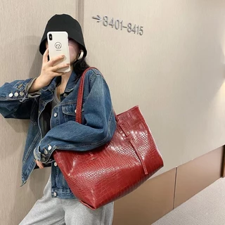 (A85) กระเป๋าสะพายไหล่ หนัง PU ใบใหญ่ใส่ของได้เยอะ
