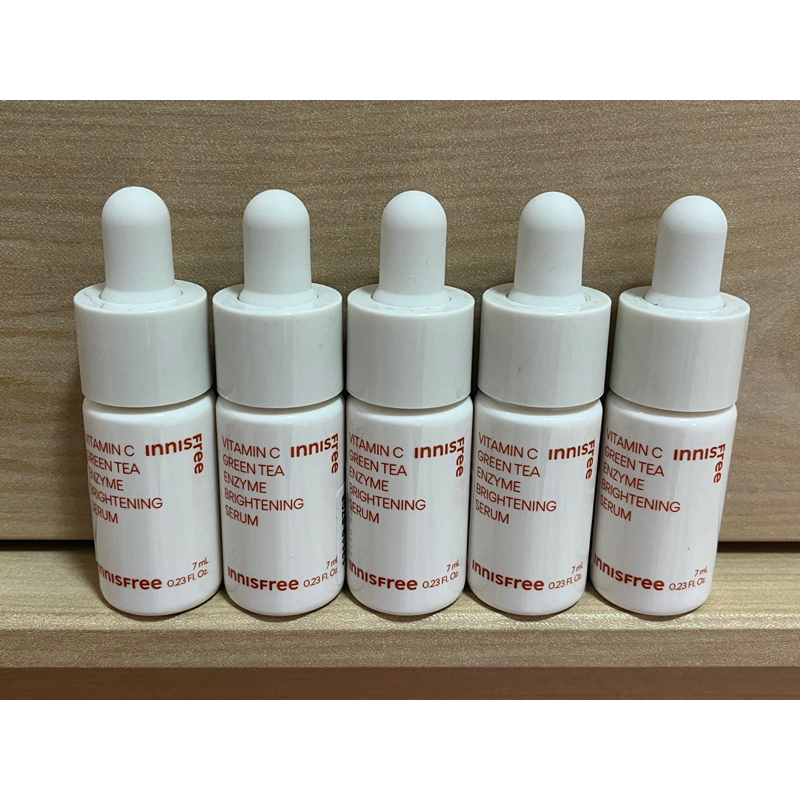 (ของใหม่-เก็บโค้ดส่งฟรี) 1 แถม 1 เซรั่มวิตซี Innisfree ขนาดทดลอง