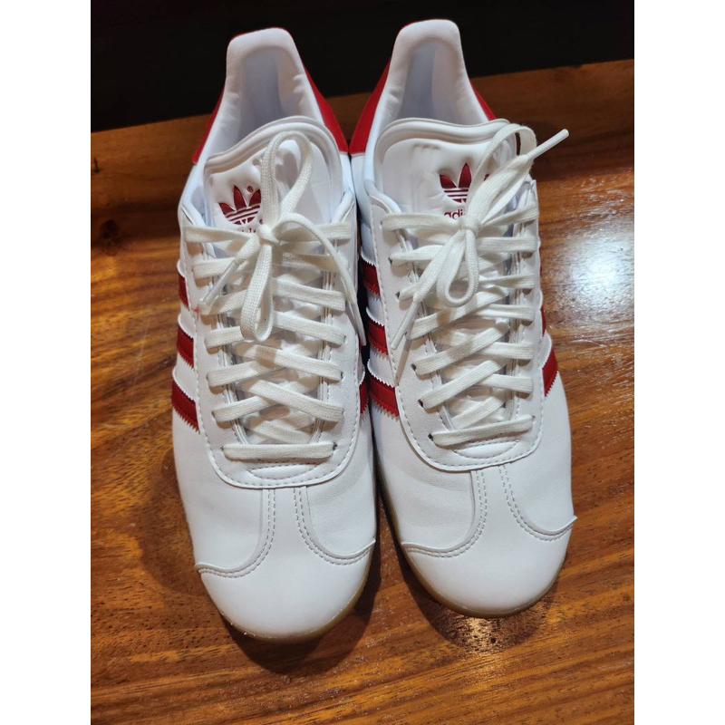 NEW!!! Adidas Zamba สีแดง หนังสีขาว ของใหม่ไม่มีตำหนิ