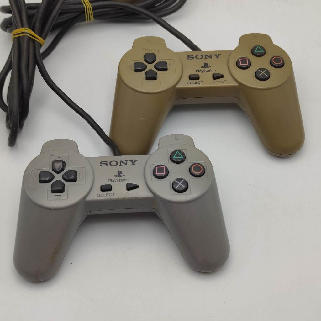 PS1 controller จอยแท้ รวม 2 ตัว [A3] เทสแล้วใช้ได้ ทั้ง 2 ตัว Sony PlayStation