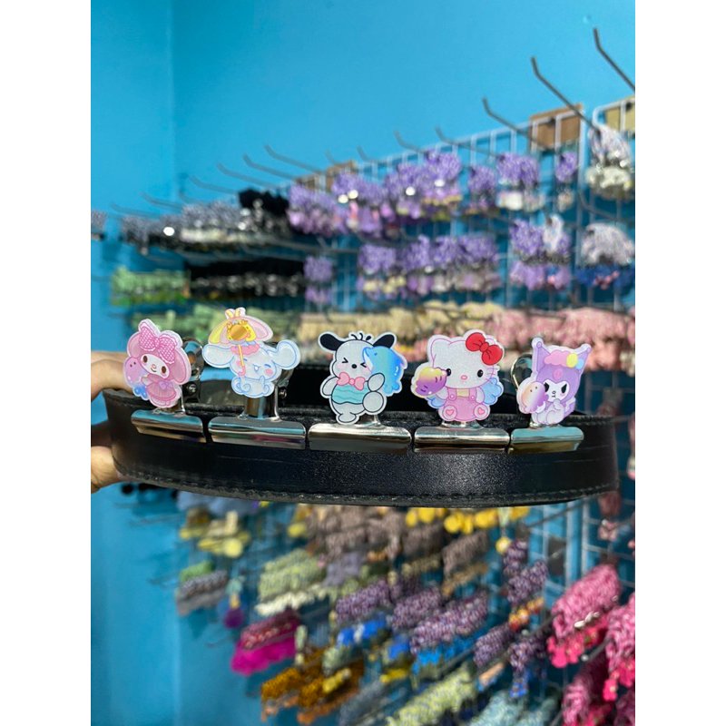 ที่หนีบเข็มขัดนักเรียน งานอะคิลิกน่ารักๆ สินค้าพร้อมส่ง