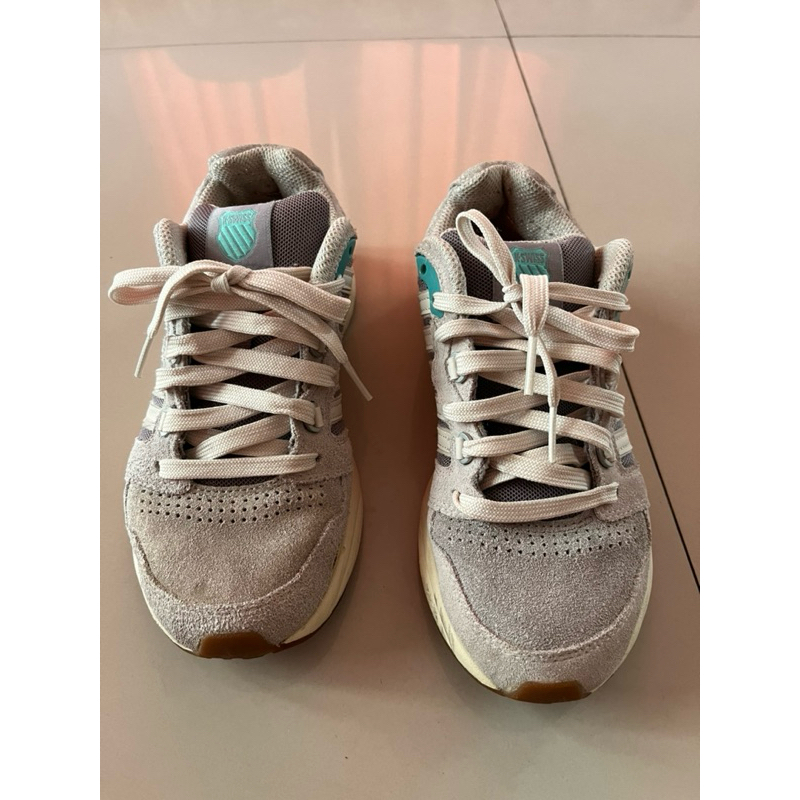 รองเท้าผ้าใบ kswiss สีเทา