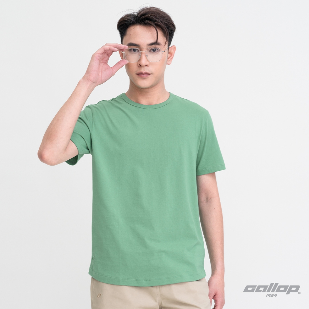 GALLOP : Men's Wear เสื้อยืดคอกลม (Round-necked) รุ่น ชายโค้ง GBT9002 สี Light olive - เขียวอ่อน