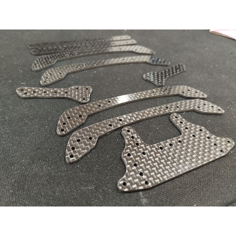 เซ็ตไม้คาร์บอนดำ หนา1.5ม.ม. สำหรับรถmini4wd รุ่น B-max โครง Fma,Vz สำหรับแข่งขัน semi-pro & Pro