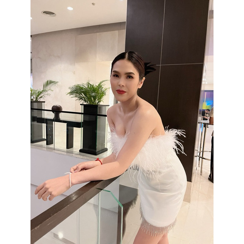 ส่งต่อชุดออกงานแบรนด์Apisara