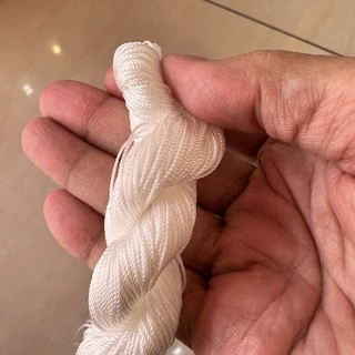 ด้าย เชือก ด้ายไนล่อน ผิวมัน ลื่น ขายเป็นไจ เบอร์ 2-60 สี ขาว ดำ ผูกเบ็ด ซ่อม เย็บ สาน แห ผ้า ในลอน