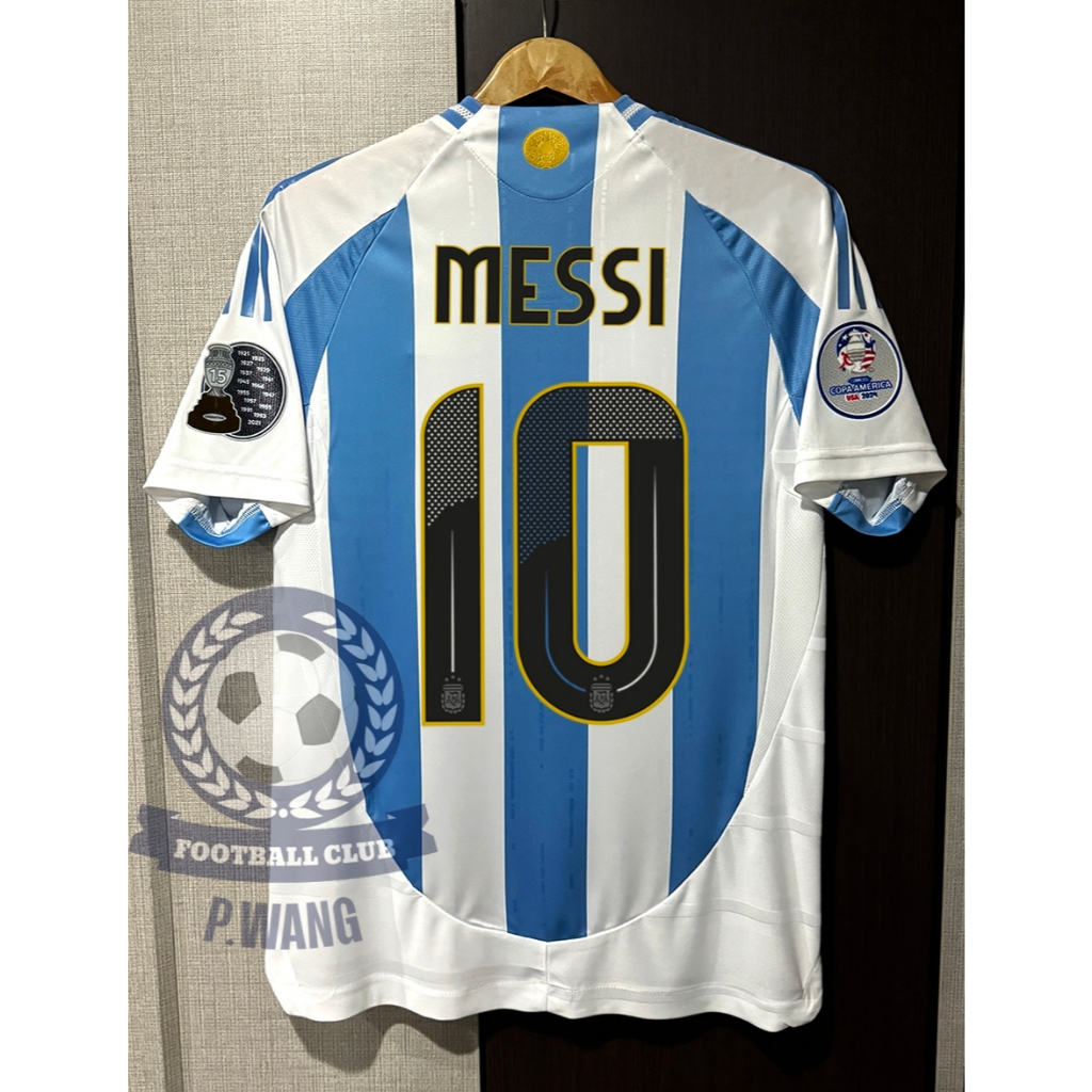 New!! เสื้อฟุตบอลทีมชาติ อาเจนติน่า Home เหย้า โกปาอาเมริกา 2024 [PLAYER] เกรดนักเตะ อาร์มCopa america สกรีน หน้า-หลัง