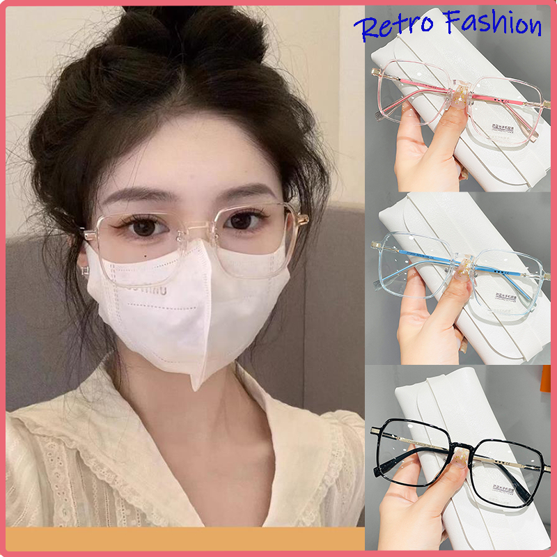 แว่นตาเปลี่ยนสีป้องกันแสงสีฟ้าสำหรับผู้หญิงที่มีกรอบแว่นขนาดใหญ่รูปลักษณ์สูงเพรียวบางกรอบแว่นเปลี่ยนสีไวต่อแสงสำหรับสายต