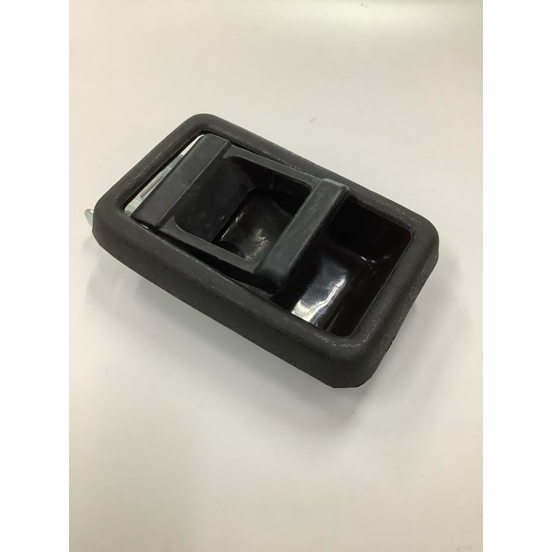 มือเปิดใน CW454 NISSAN