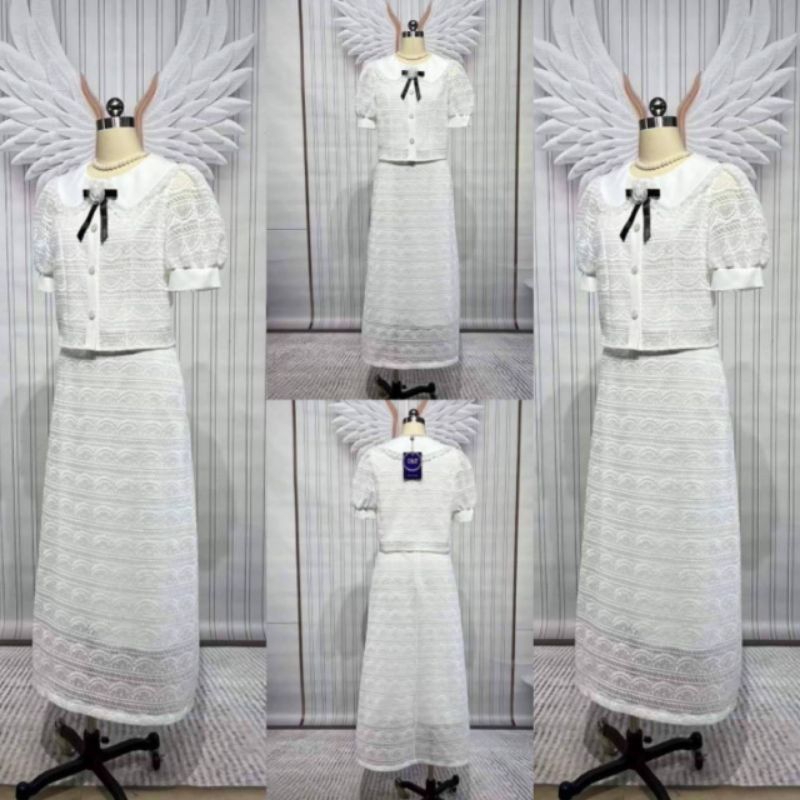 S-4XL ￼ชุดเชทกระโปรงยาวผ้าลูกไม้ งานสวยปัง เสื้อคอปกกระดุมหน้า แต่งดอกไม้ 3D ตรงอก สีขาว