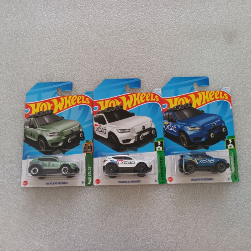 Hotwheels volvo xc40 recharge