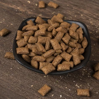 MR.Paws แซลมอนสอดไส้ไข่แดง เม็ดเล็ก [200 กรัม] [1 ซอง] ขนมอัดเม็ด อาหารสำหรับสัตว์เลี้ยง หอม อร่อย ได้ประโยชน์