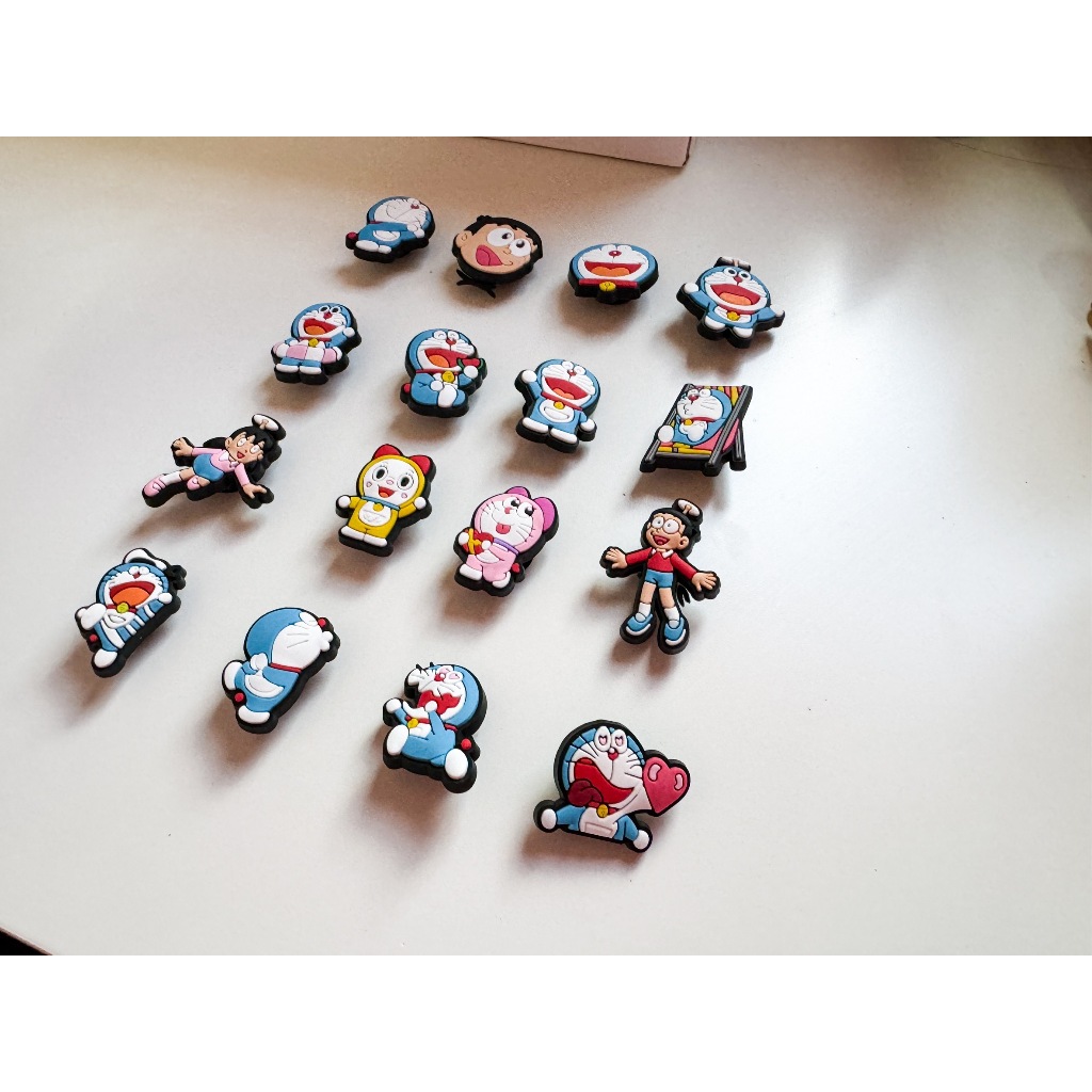 ตัวติดรองเท้า Jibbitz อุปร์กรณ์เสริม ติดรองเท้า ลาย การ์ตูน Crocs pin พร้อมหมุด หัวเข็มขัดยึด พร้อมติดทันท 1 ชุด 16 ชิ้น