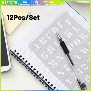 แผ่นแม่แบบพลาสติก รูปตัวอักษรภาษาอังกฤษ ตัวเลข 12แบบ ใช้ซ้ํา…