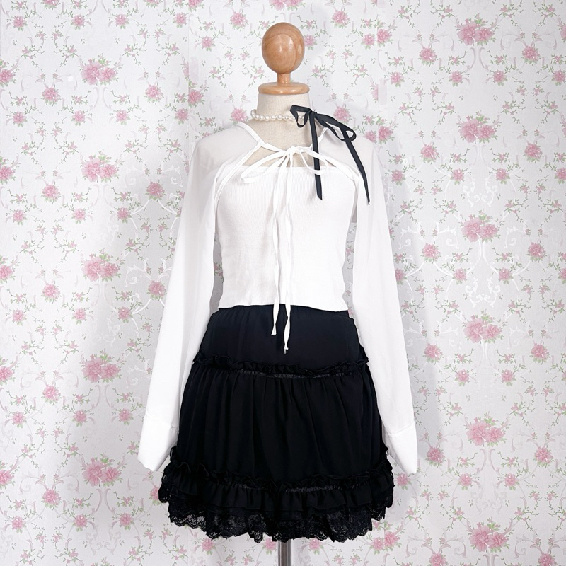 set top Coquette เซ็ทเสื้อสีขาว